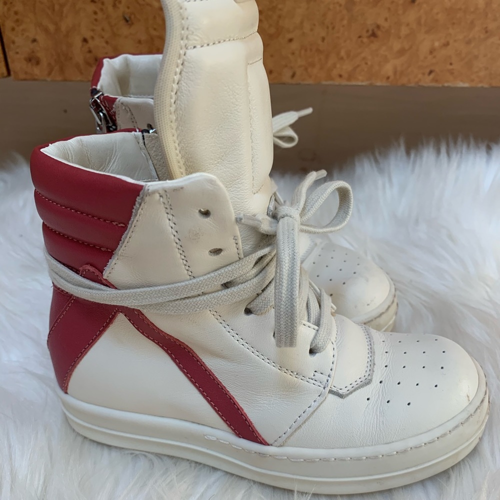 Rick Owens Kids Geobasket HighTop Cream and Red. Box is also available. Unisex